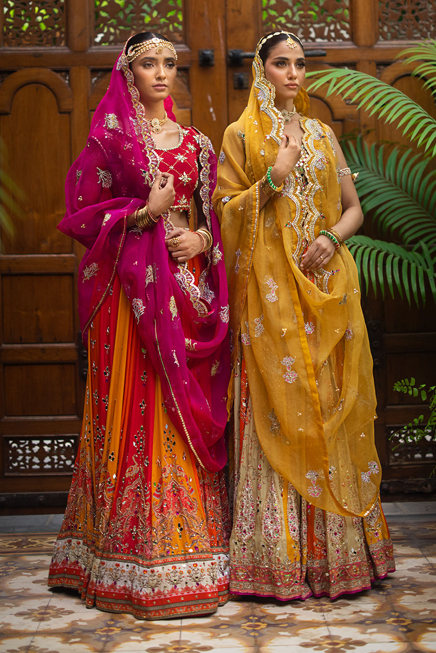 Deepak Perwani | Jaipur Heritage Wedding Wear | Ktd4088 by Deepak Perwani - Designer Dress - Type: Ladies Clothes - Available at Libayah - 100% Original