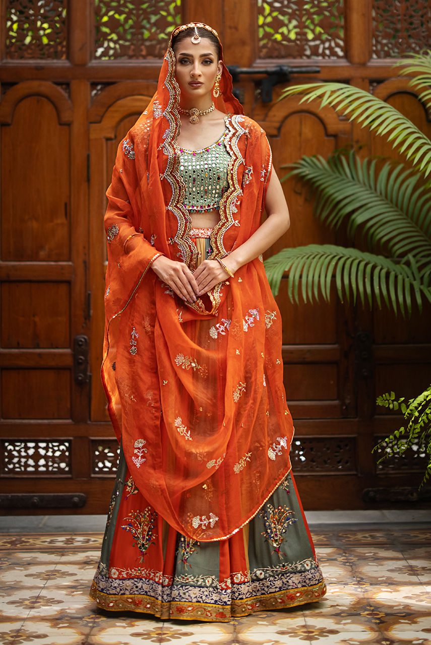 Deepak Perwani | Jaipur Heritage Wedding Wear | Ktd4087 by Deepak Perwani - Designer Dress - Type: Ladies Clothes - Available at Libayah - 100% Original