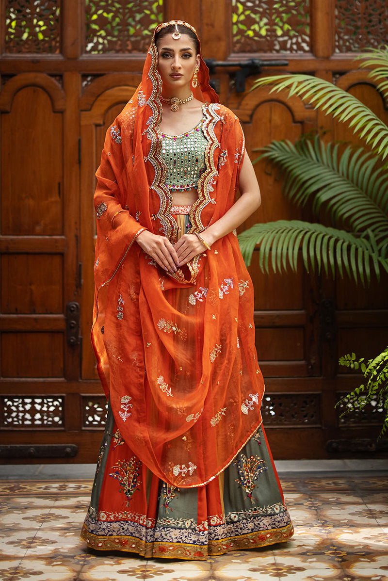 Deepak Perwani | Jaipur Heritage Wedding Wear | Ktd4087 by Deepak Perwani - Designer Dress - Type: Ladies Clothes - Available at Libayah - 100% Original