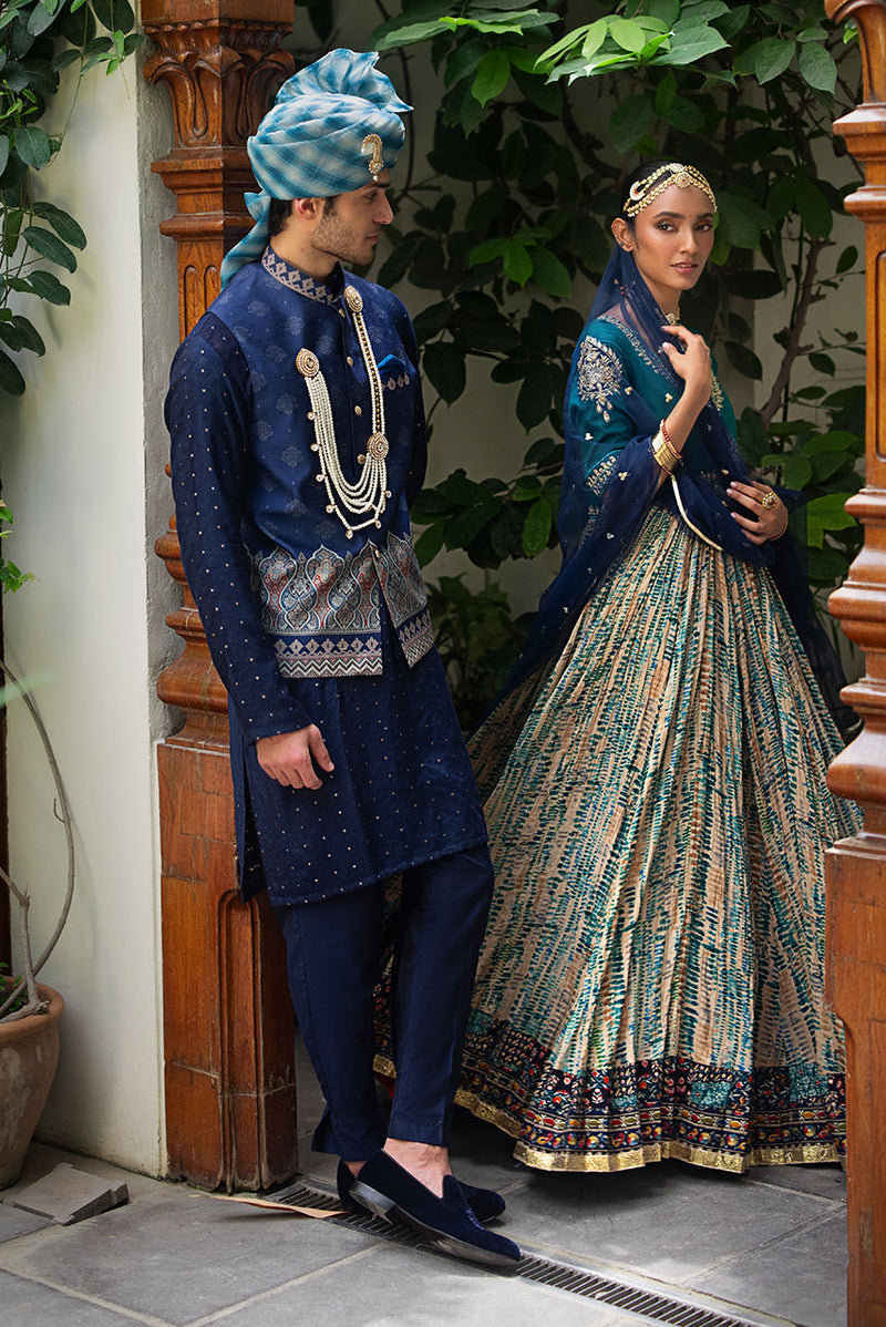 Deepak Perwani | Jaipur Heritage Wedding Wear | Ktd4119 by Deepak Perwani - Designer Dress - Type: Ladies Clothes - Available at Libayah - 100% Original