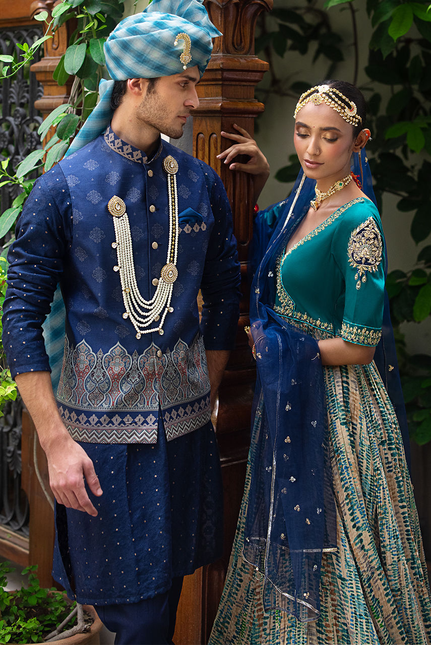 Deepak Perwani | Jaipur Heritage Wedding Wear | Ktd4119 by Deepak Perwani - Designer Dress - Type: Ladies Clothes - Available at Libayah - 100% Original