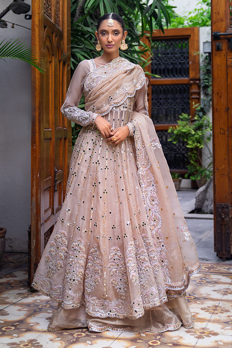 Deepak Perwani | Jaipur Heritage Wedding Wear | Ktd4095 by Deepak Perwani - Designer Dress - Type: Ladies Clothes - Available at Libayah - 100% Original