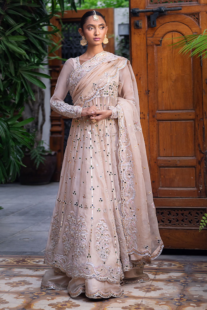 Deepak Perwani | Jaipur Heritage Wedding Wear | Ktd4095 by Deepak Perwani - Designer Dress - Type: Ladies Clothes - Available at Libayah - 100% Original