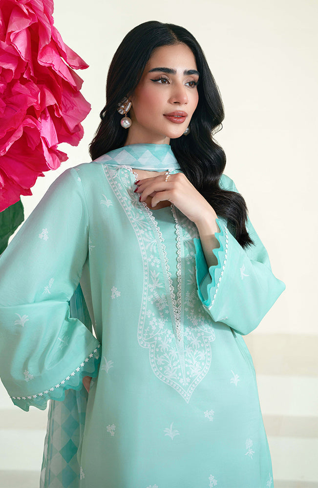 Seran | Daffodils Lawn 24 | Beverly