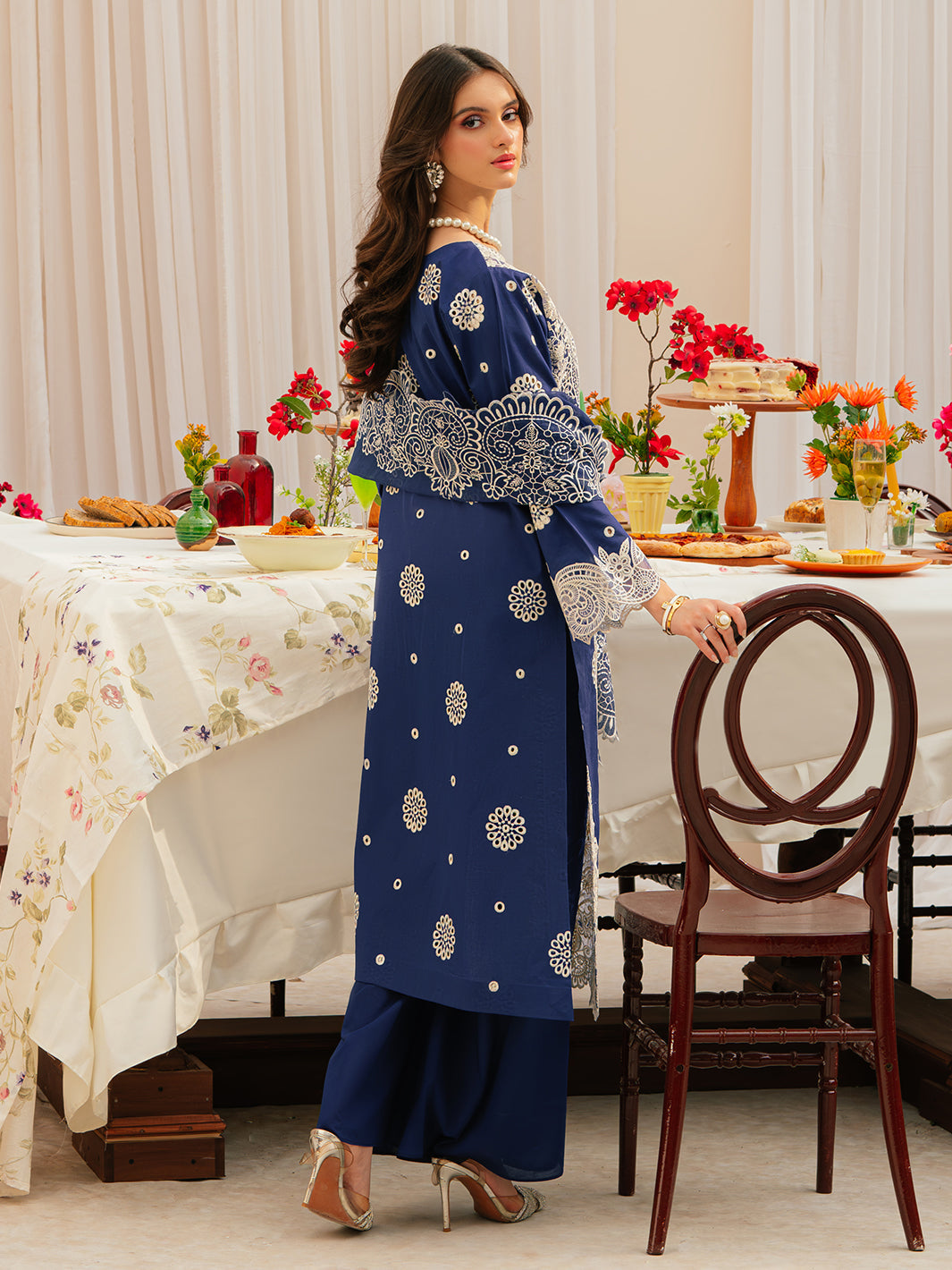 Mahnur | Allenura Luxury Lawn 24 | ELYSIUM by Mahnur - Designer Dress - Type: Ladies Clothes - Available at Libayah - 100% Original