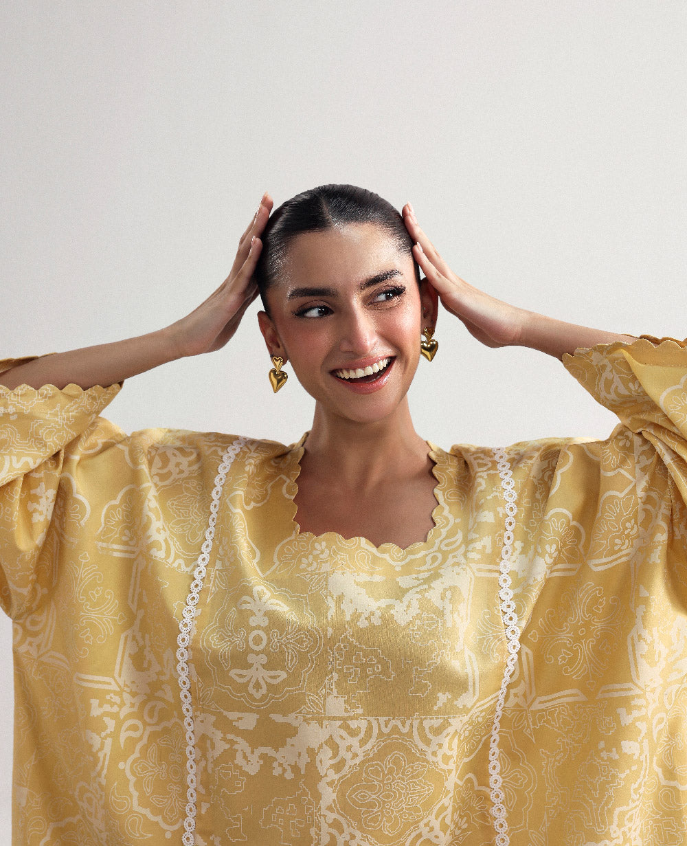 Republic Womenswear | Essentials Pre Fall | Aurela