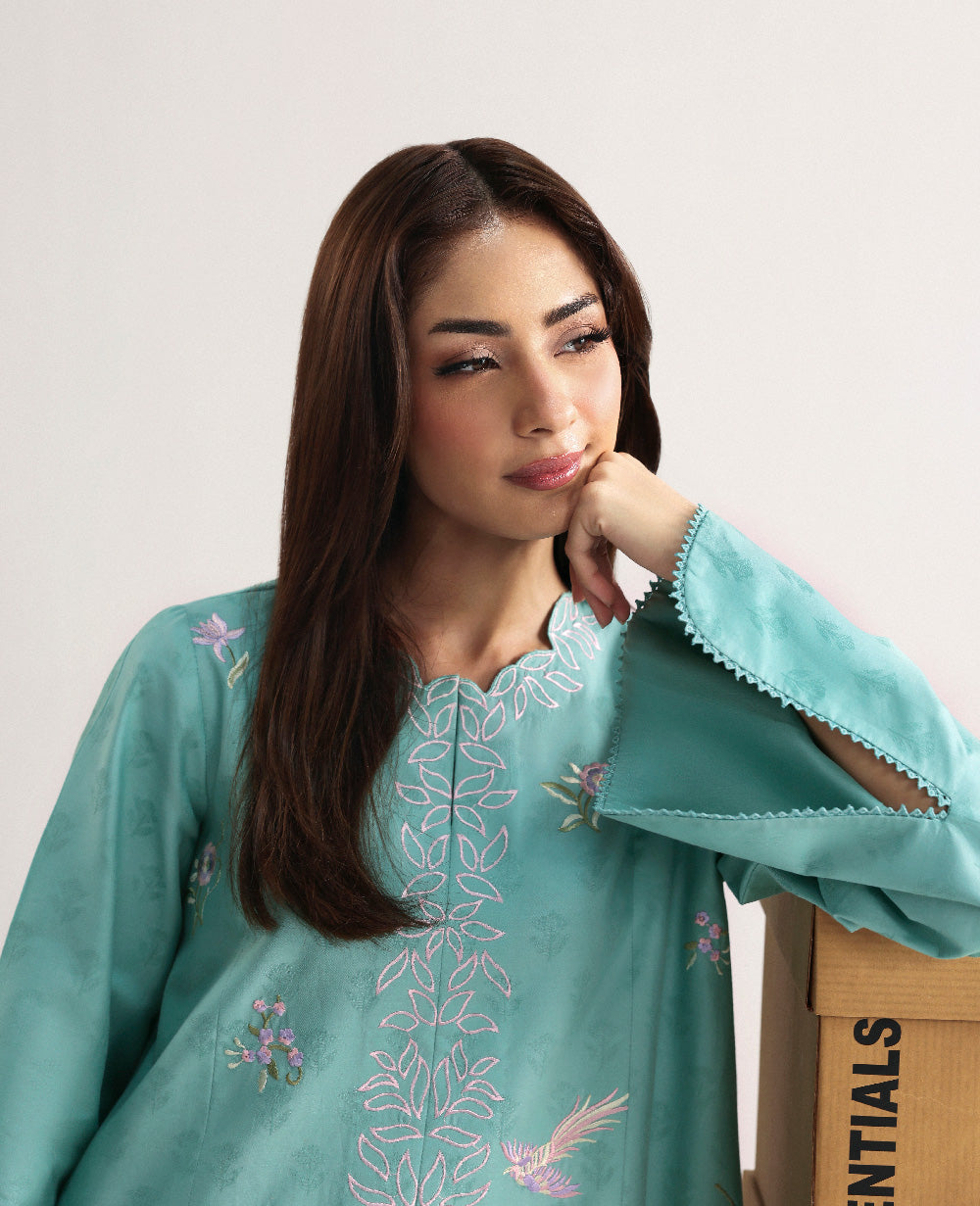 Republic Womenswear | Essentials Pre Fall | Zaynah