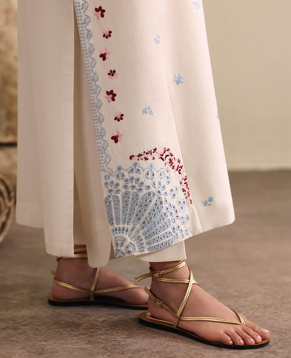 Republic Womenswear | Neoma Essential Basic Pret 26 | Evanthe by Republic Womenswear - Designer Dress  - Type : Ladies Clothes - Available at Libayah - 100% Original 