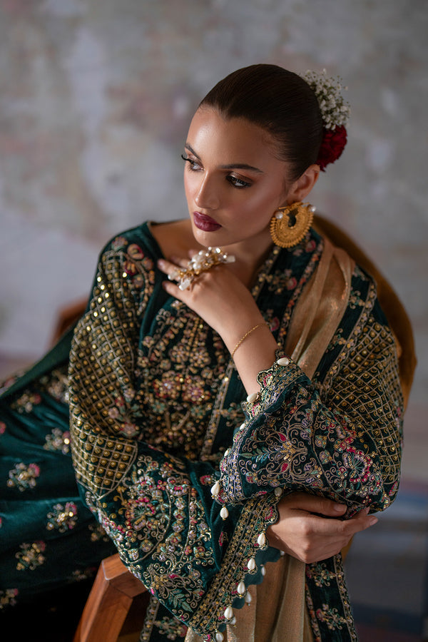 Emaan Adeel | Saanjh Velvet Collection 24 | Nisha by Emaan Adeel - Designer Dress - Type: Ladies Clothes - Available at Libayah - 100% Original