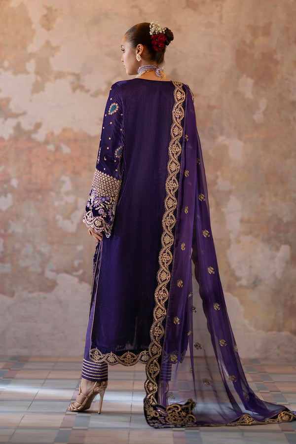 Emaan Adeel | Saanjh Velvet Collection 24 |  Aroosh by Emaan Adeel - Designer Dress - Type: Ladies Clothes - Available at Libayah - 100% Original