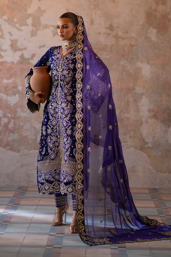 Emaan Adeel | Saanjh Velvet Collection 24 |  Aroosh by Emaan Adeel - Designer Dress - Type: Ladies Clothes - Available at Libayah - 100% Original
