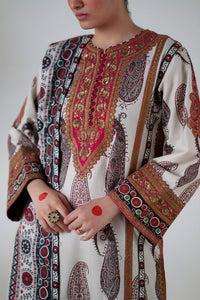 Maryum N Maria | Noore Winters 25 | 3 Piece Embroidered Khaddar ZOHAL - FSU5678
