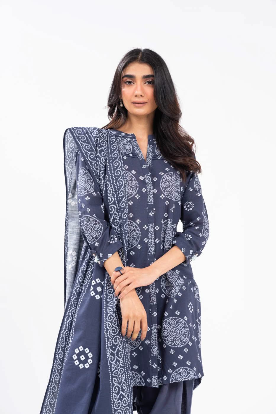 Al Karam | Winter 24 | FW-40.1-24 by Alkaram - Designer Dress - Type: Ladies Clothes - Available at Libayah - 100% Original