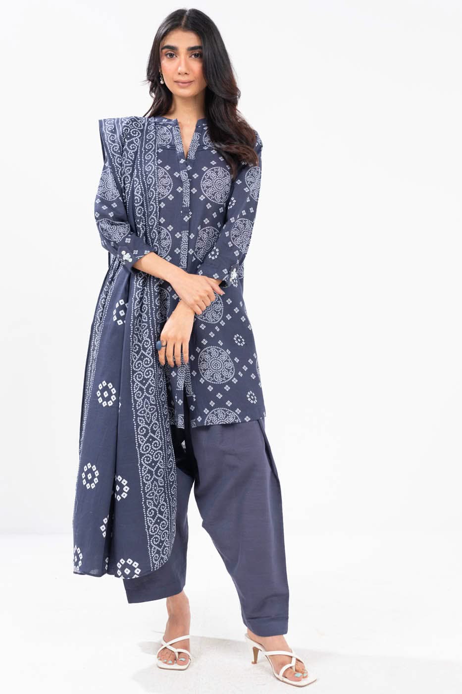 Al Karam | Winter 24 | FW-40.1-24 by Alkaram - Designer Dress - Type: Ladies Clothes - Available at Libayah - 100% Original