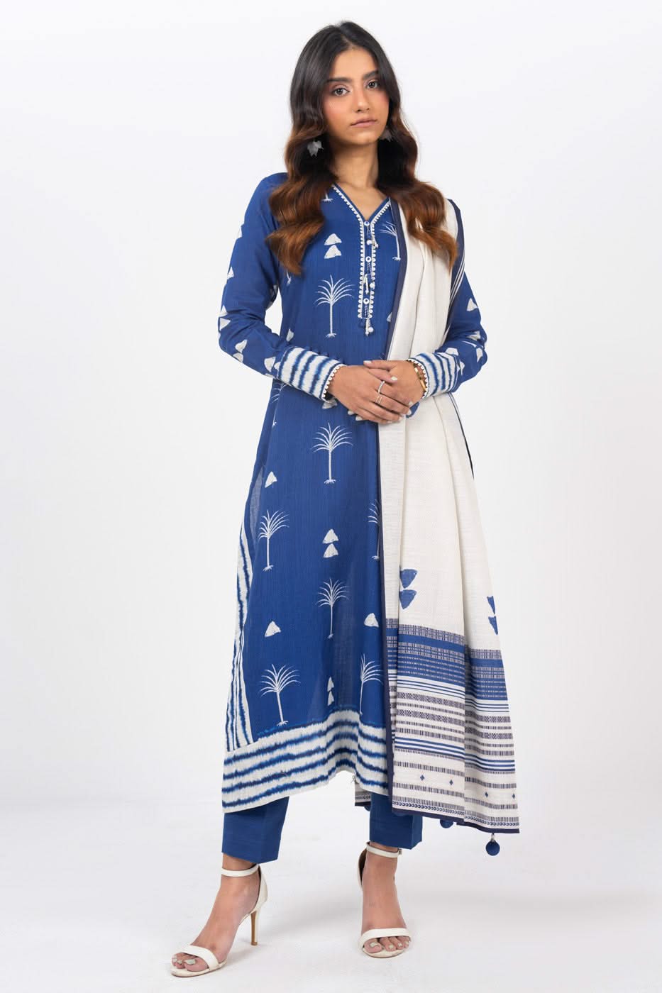 Al Karam | Winter 24 | FW-43.1-24 by Alkaram - Designer Dress - Type: Ladies Clothes - Available at Libayah - 100% Original
