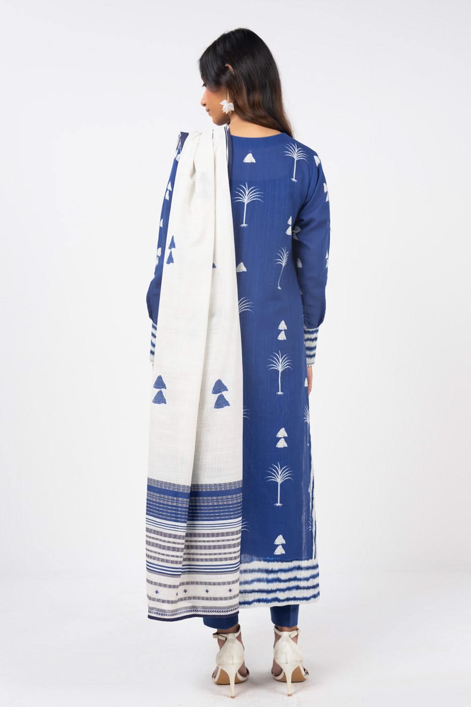 Al Karam | Winter 24 | FW-43.1-24 by Alkaram - Designer Dress - Type: Ladies Clothes - Available at Libayah - 100% Original