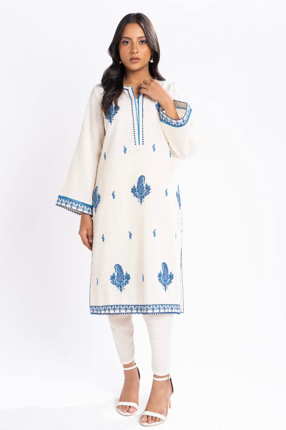 Al Karam | Winter 24 | FW-57.1-24 by Alkaram - Designer Dress - Type: Ladies Clothes - Available at Libayah - 100% Original
