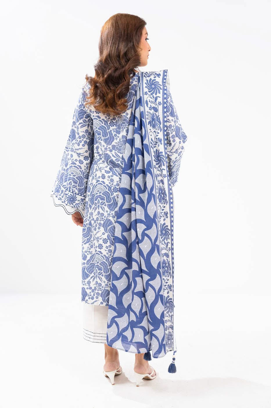 Al Karam | Winter 24 | FW-19-24 by Alkaram - Designer Dress - Type: Ladies Clothes - Available at Libayah - 100% Original