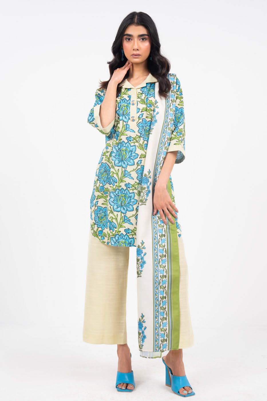 Al Karam | Winter 24 | FW-44-24 by Alkaram - Designer Dress - Type: Ladies Clothes - Available at Libayah - 100% Original