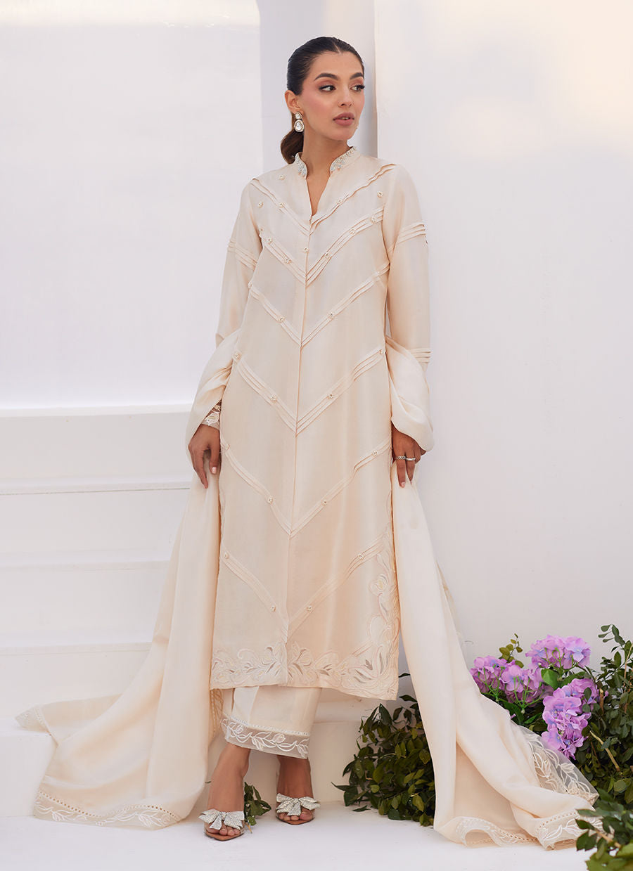 Farah Talib Aziz | Zaza Luxe Pret 24 | TISELE IVORY PLEATED RAW SILK SHIRT AND DUPATTA by Farah Talib Aziz - Designer Dress - Type: Ladies Clothes - Available at Libayah - 100% Original