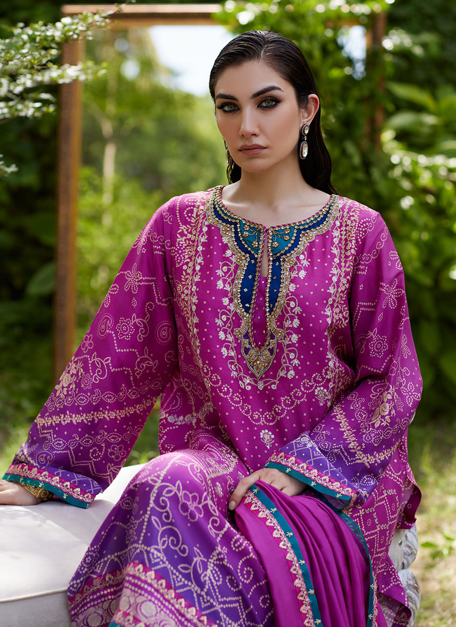 Farah Talib Aziz | Mayna Festive Prints 24 | Tazeen Magenta Ombre Shirt And Dupatta by Farah Talib Aziz - Designer Dress - Type: Ladies Clothes - Available at Libayah - 100% Original
