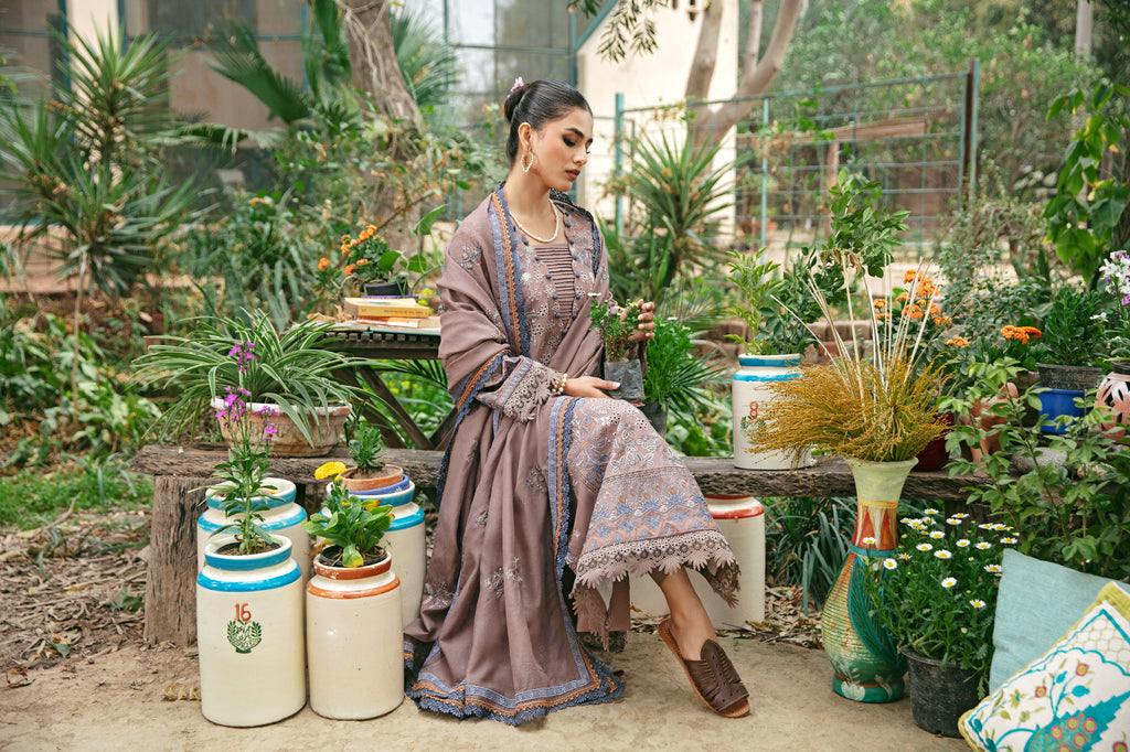 Florent | Luxury Lawn 24 | FFL-7 by Florent - Designer Dress - Type: Ladies Clothes - Available at Libayah - 100% Original