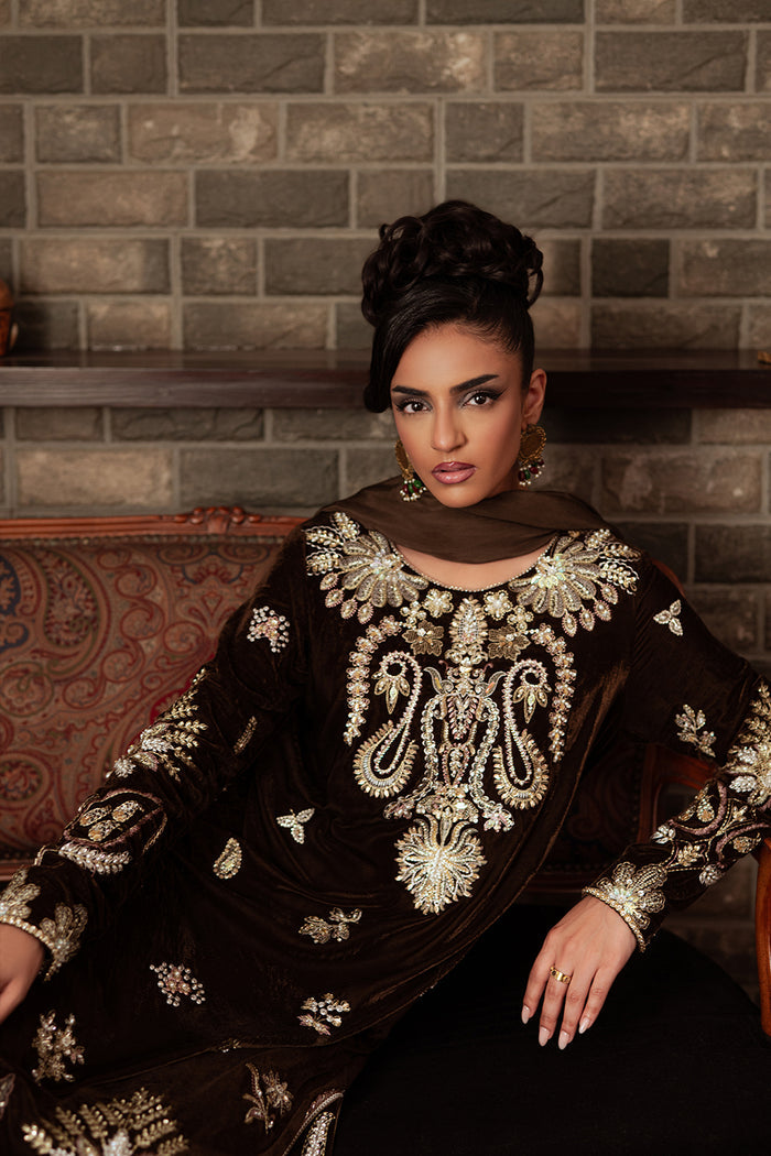 Saira Rizwan | Velvet Pret 25 | GURR-SRVP25-09 by Saira Rizwan - Designer Dress - Type : Ladies Clothes - Available at Libayah - 100% Original 