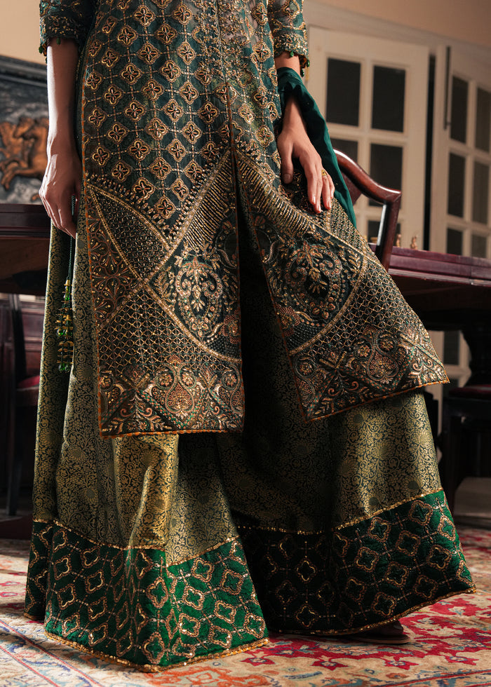 Laj by Lajwanti | Runaway Formals 25 | Emerald Echo