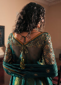 Laj by Lajwanti | Runaway Formals 25 | Emerald Echo