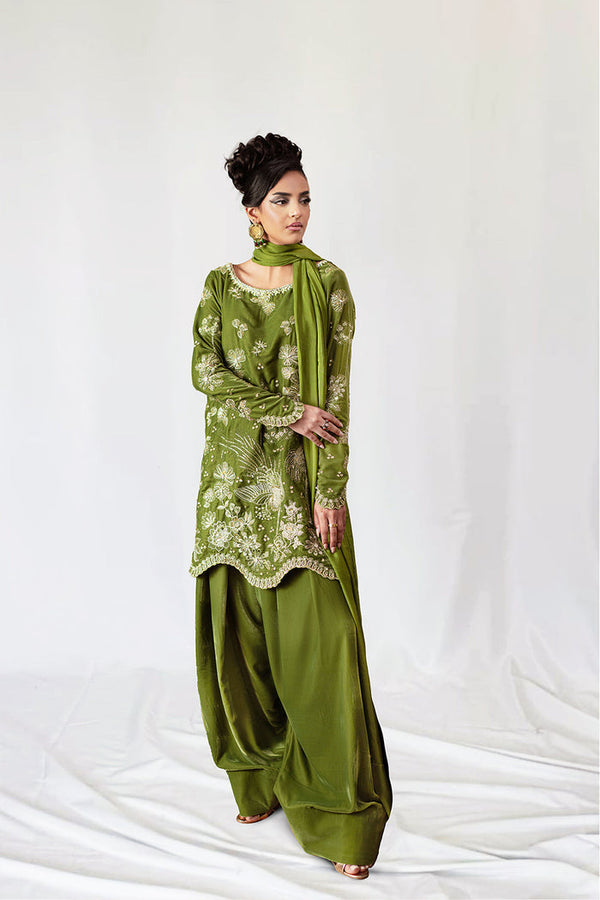 Saira Rizwan | Velvet Pret 25 | KAHWA-SRVP25-08 by Saira Rizwan - Designer Dress - Type : Ladies Clothes - Available at Libayah - 100% Original 