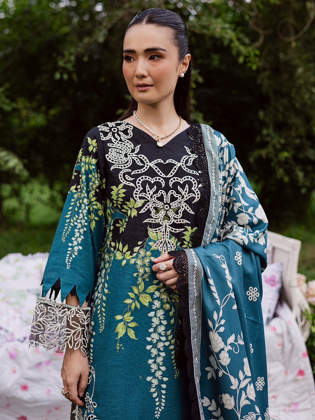 Mahnur | Gardenia Khaddar 25 | GR-04