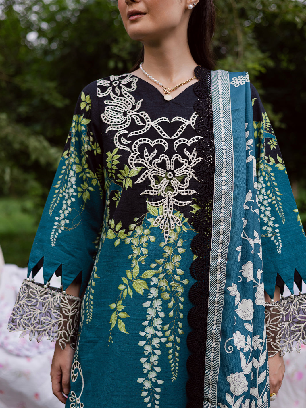 Mahnur | Gardenia Khaddar 25 | GR-04