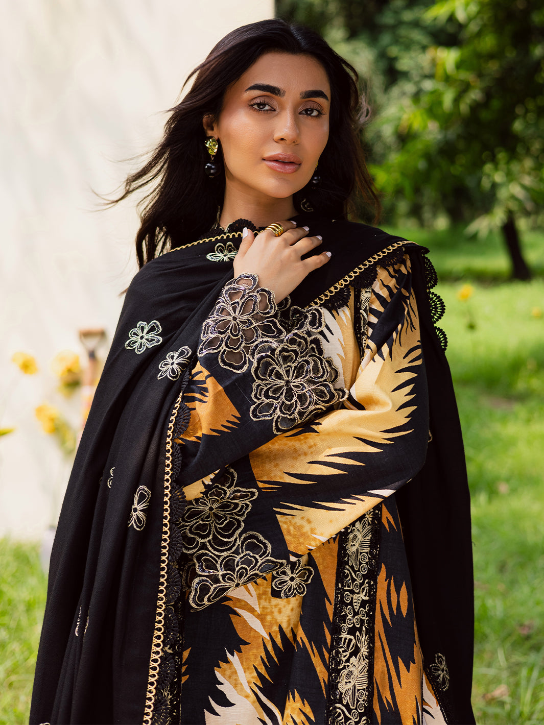 Mahnur | Gardenia Khaddar 25 | GR-09