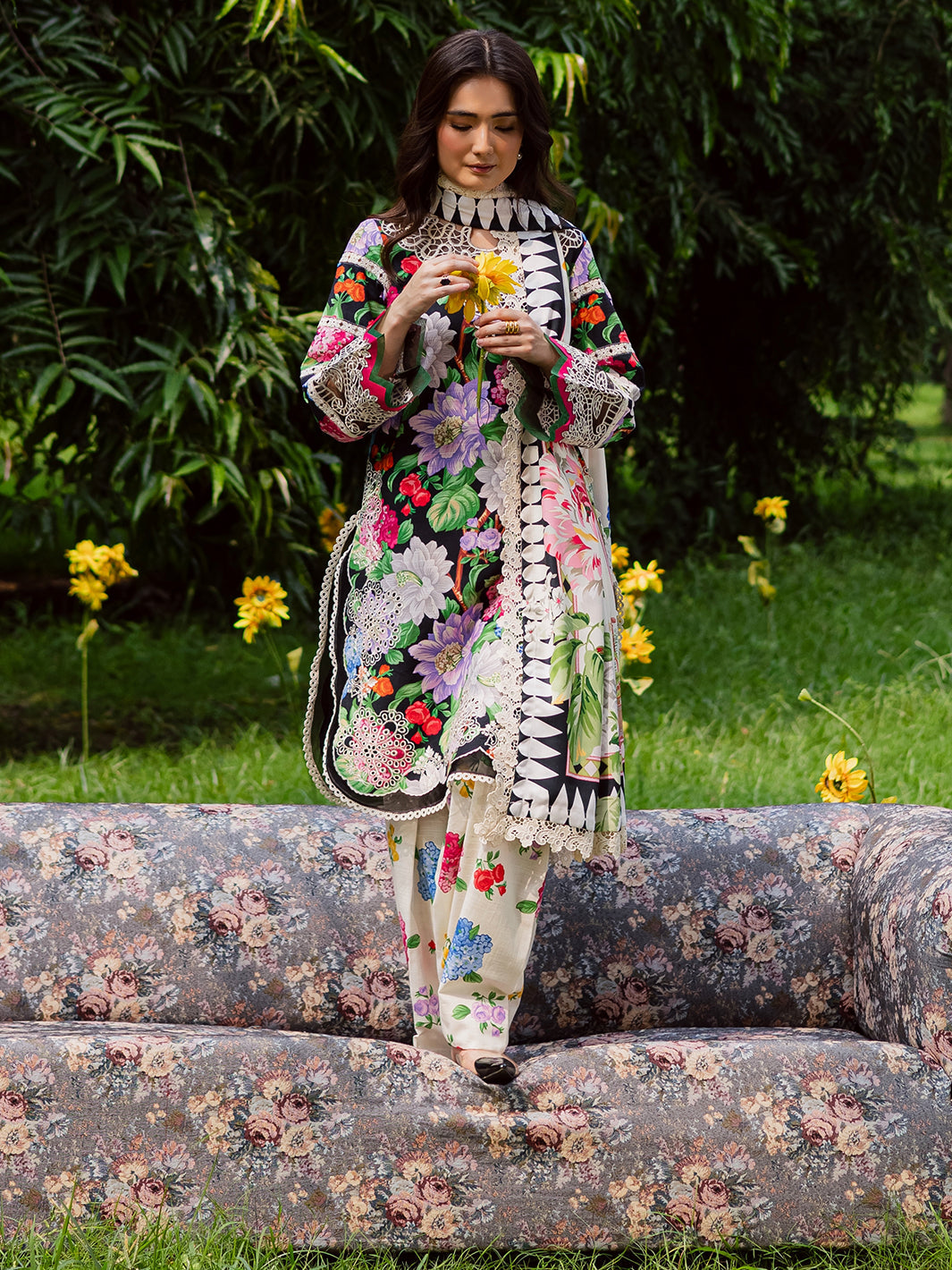Mahnur | Gardenia Khaddar 25 | GR-10