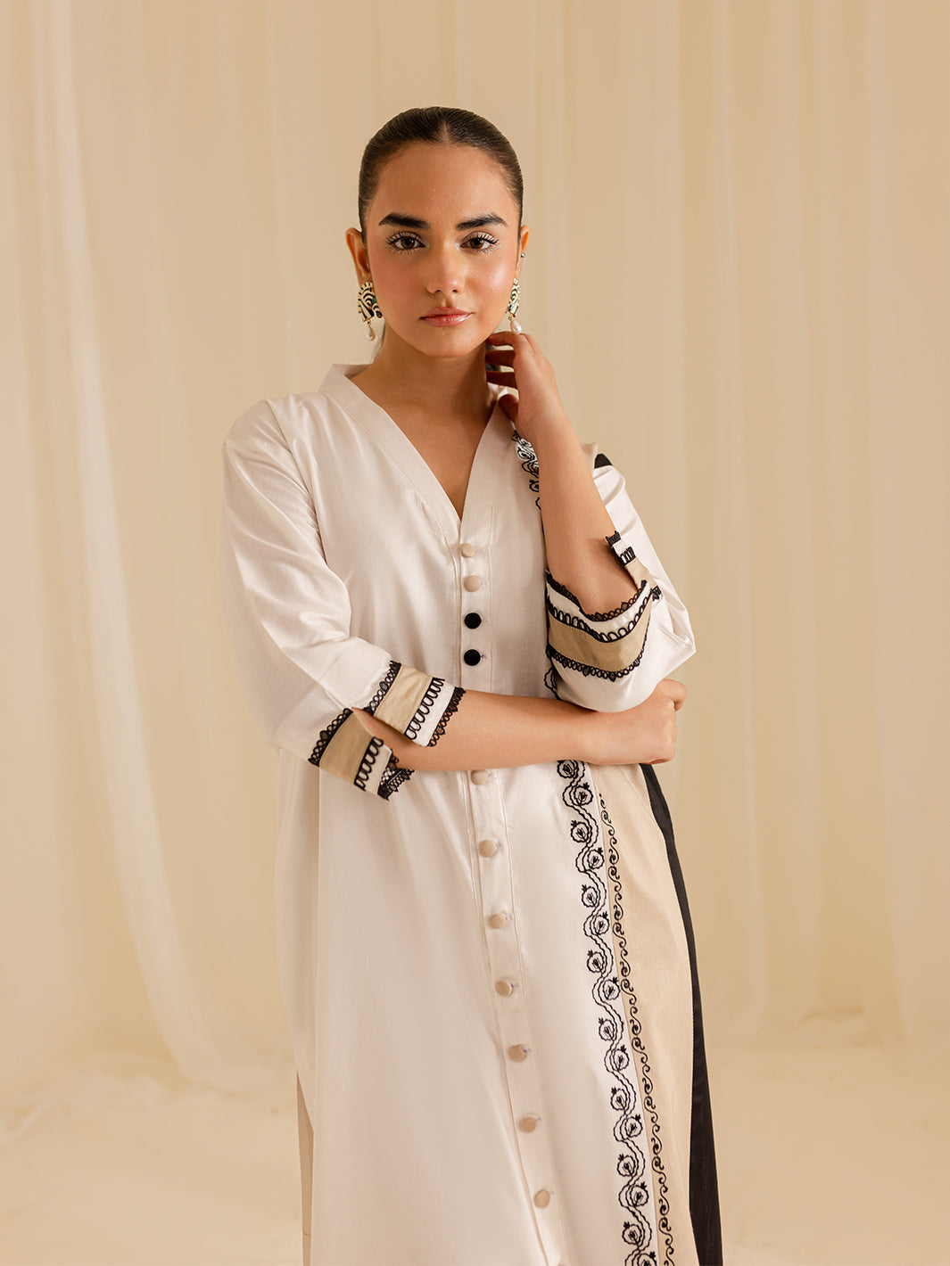 Mahnur | Petal Whispers Lawn Pret | Gardenia by Mahnur - Designer Dress - Type: Ladies Clothes - Available at Libayah - 100% Original