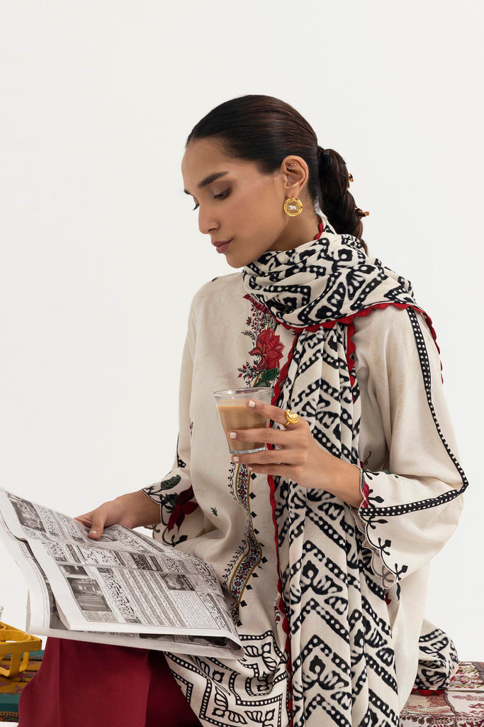 Sana Safinaz | Mahay Winter 25 | H255-004A-3CY by Sana Safinaz - Designer Dress  - Type : Ladies Clothes - Available at Libayah - 100% Original 