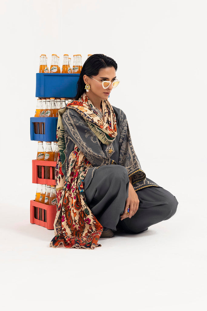 Sana Safinaz | Mahay Winter 25 | H255-005A-3CQ by Sana Safinaz - Designer Dress  - Type : Ladies Clothes - Available at Libayah - 100% Original 
