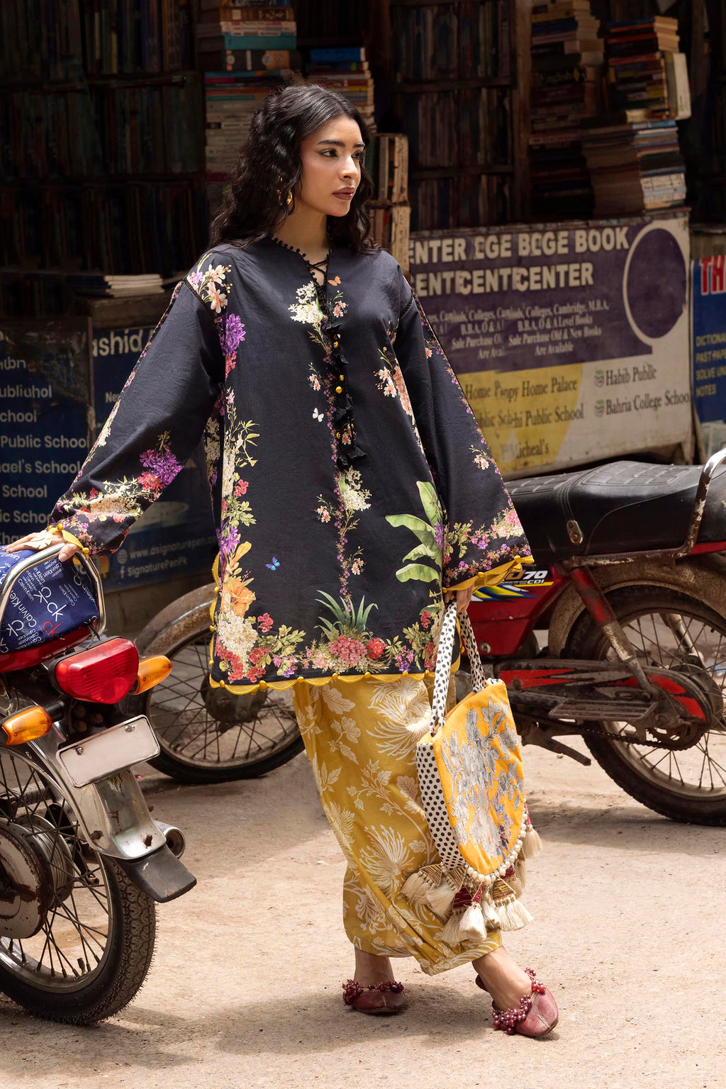 Sana Safinaz | Mahay Summer 26 |  H264-005B-2C by Sana Safinaz - Designer Dress  - Type : Ladies Clothes - Available at Libayah - 100% Original 