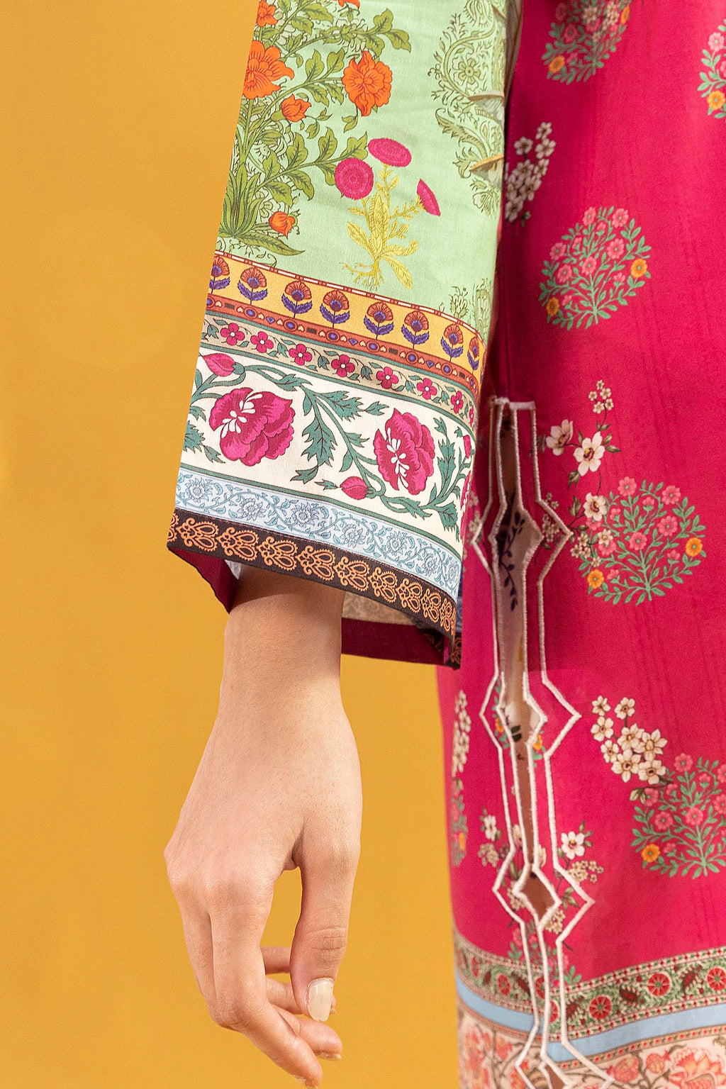 Sana Safinaz | Mahay Summer 26 |S-05 by Sana Safinaz - Designer Dress  - Type : Ladies Clothes - Available at Libayah - 100% Original 