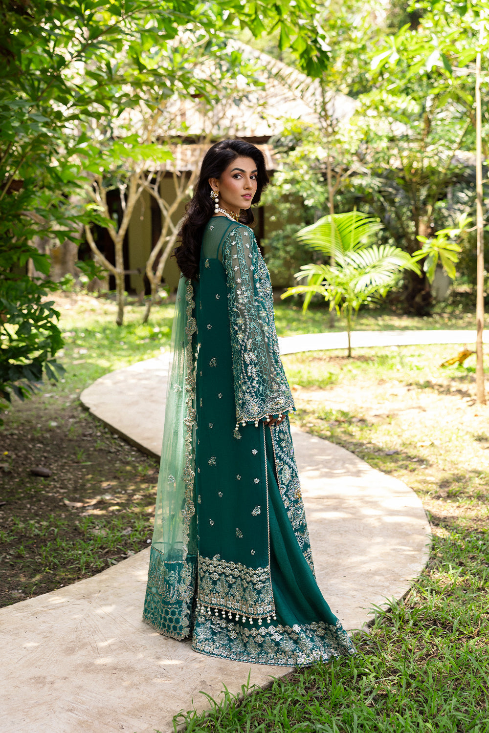 KIANA-SRF25-04 – authentic Pakistani wedding dress from the Saira Rizwan Wedding 2025 bridal collection for women in the UK.