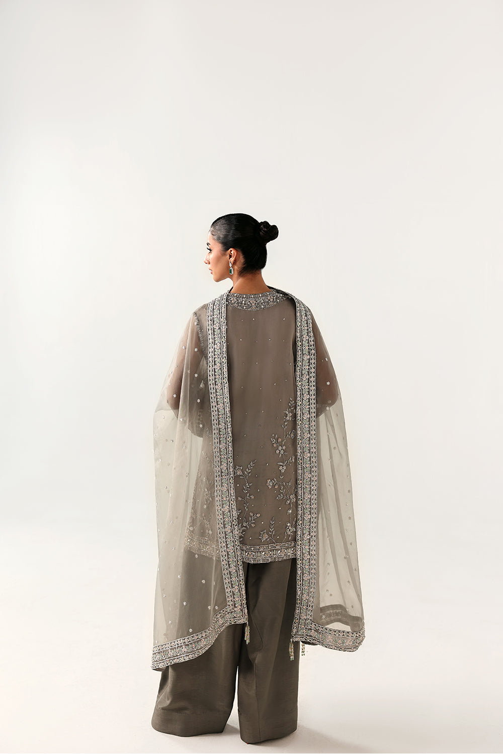Saira Rizwan | Silk Luxe 26 | VEYA- SRLSP-26-06 by Saira Rizwan - Designer Dress  - Type : Ladies Clothes - Available at Libayah - 100% Original 