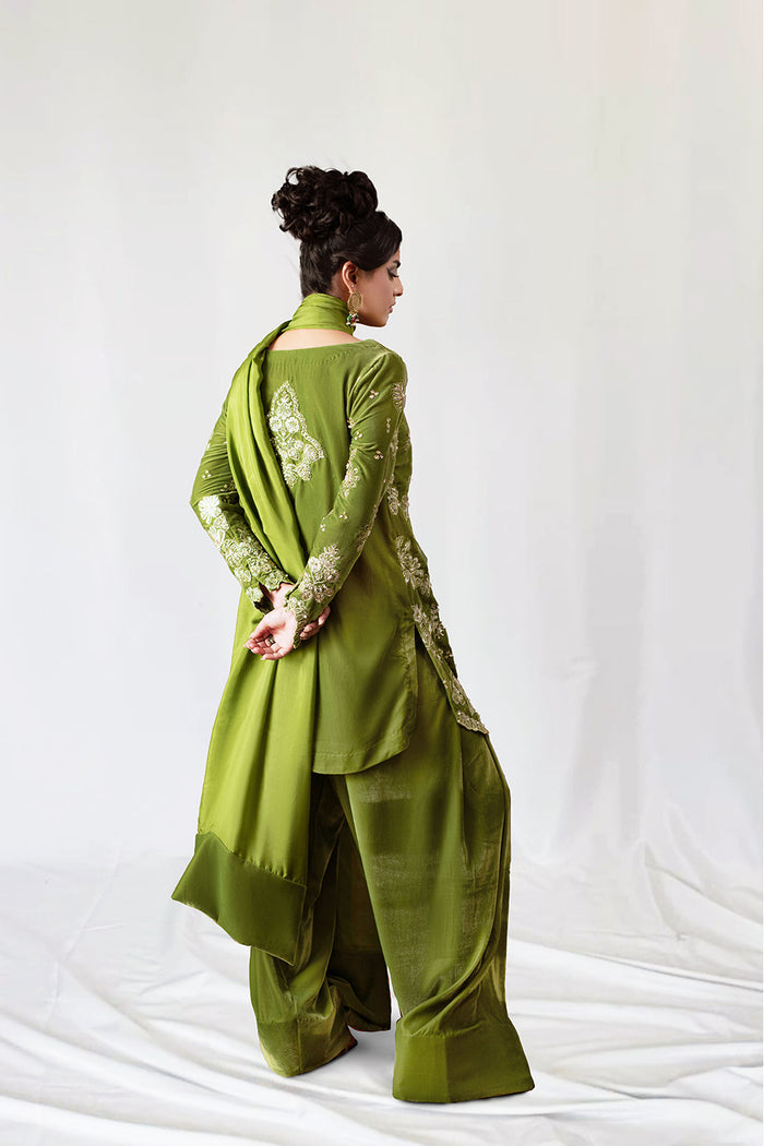 Saira Rizwan | Velvet Pret 25 | KAHWA-SRVP25-08 by Saira Rizwan - Designer Dress - Type : Ladies Clothes - Available at Libayah - 100% Original 