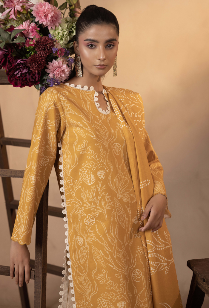 Humdum | Raya Khaddar |  Raya - D05 by Humdum - Designer Dress - Type: Ladies Clothes - Available at Libayah - 100% Original
