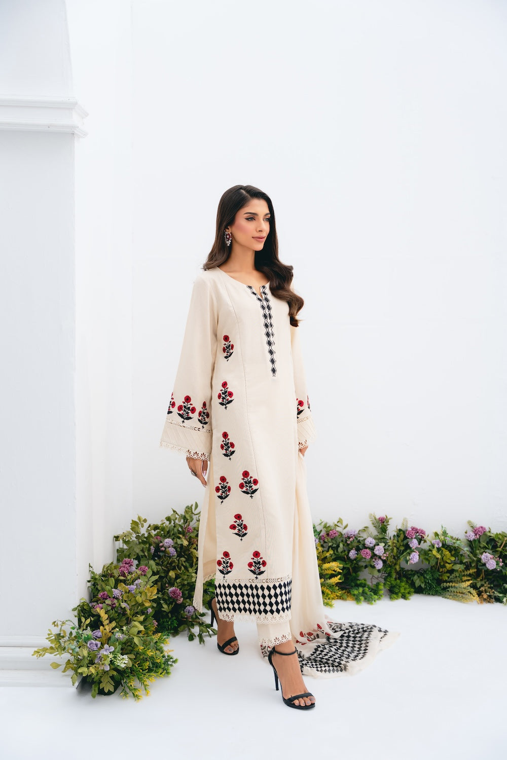 Vintage | Crism 24 | Rinah by Vintage - Designer Dress - Type: Ladies Clothes - Available at Libayah - 100% Original