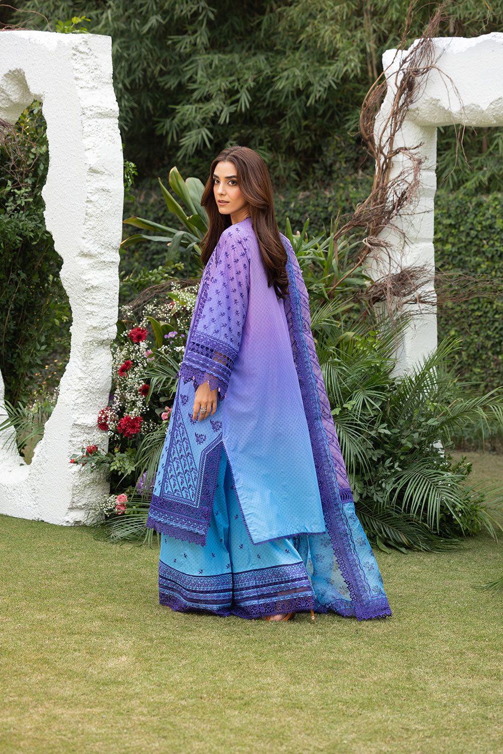 Sobia Nazir | Luxury Lawn 25 | 12B by Sobia Nazir - Designer Dress - Type: Ladies Clothes - Available at Libayah - 100% Original