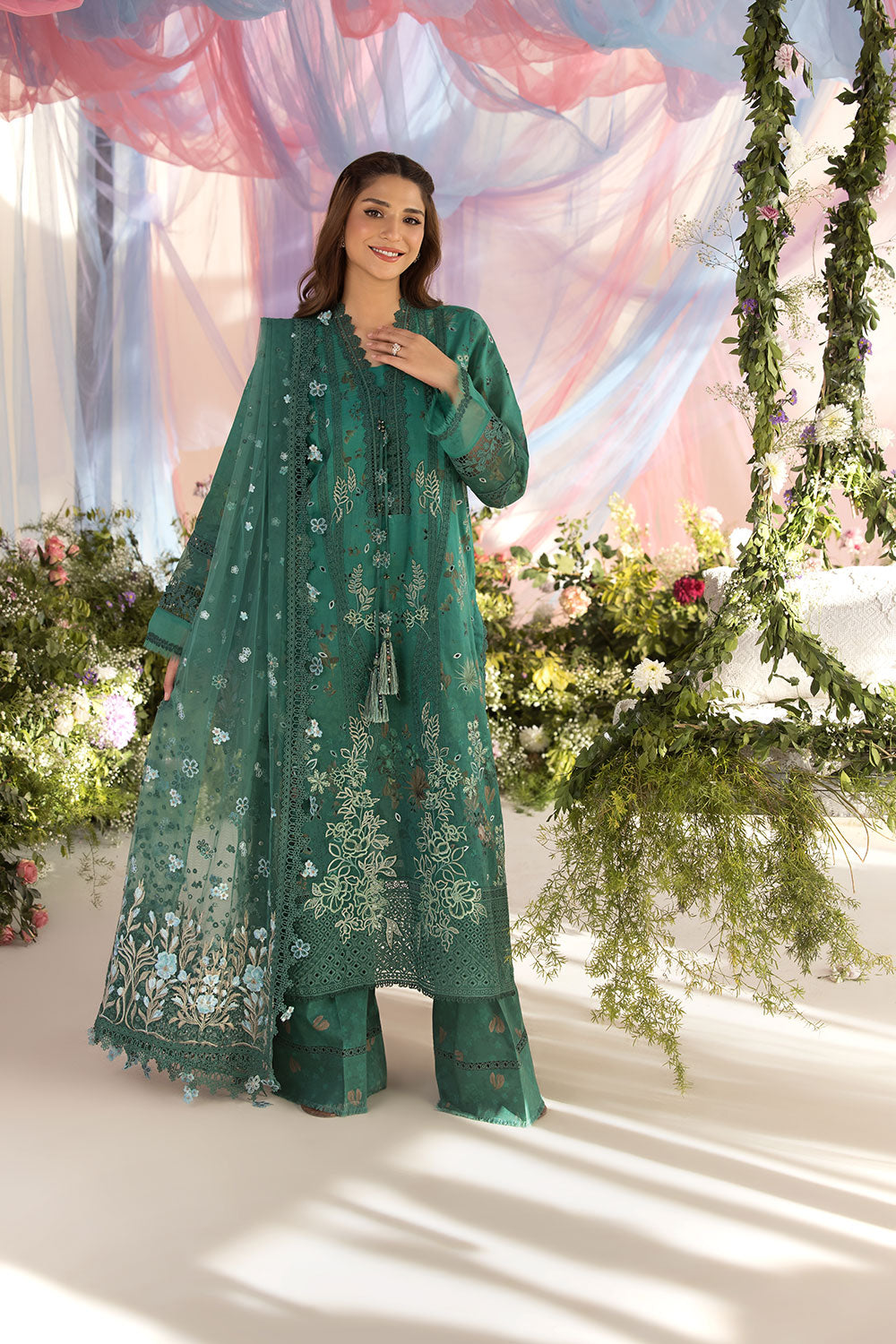 Sobia Nazir | Luxury Lawn 25 | 15B by Sobia Nazir - Designer Dress - Type: Ladies Clothes - Available at Libayah - 100% Original