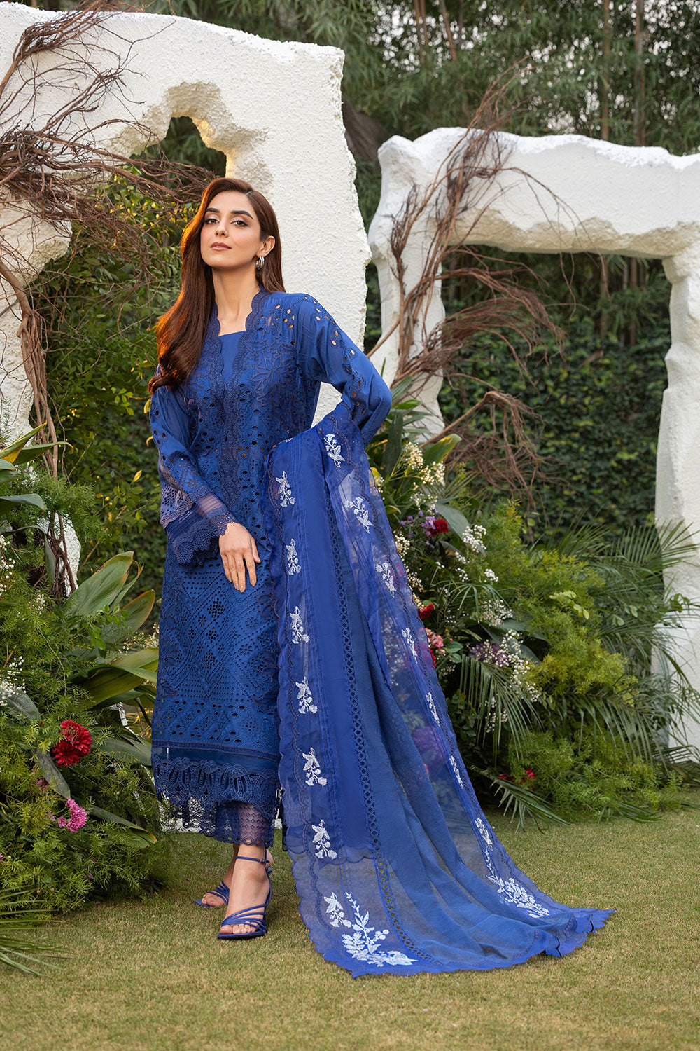 Sobia Nazir | Luxury Lawn 25 | 1B by Sobia Nazir - Designer Dress - Type: Ladies Clothes - Available at Libayah - 100% Original