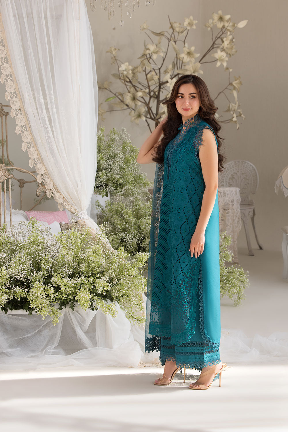Sobia Nazir | Luxury Lawn 25 | 2A by Sobia Nazir - Designer Dress - Type: Ladies Clothes - Available at Libayah - 100% Original