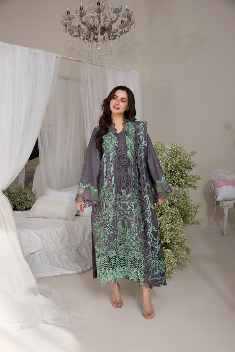 Sobia Nazir | Luxury Lawn 25 | 3B by Sobia Nazir - Designer Dress - Type: Ladies Clothes - Available at Libayah - 100% Original