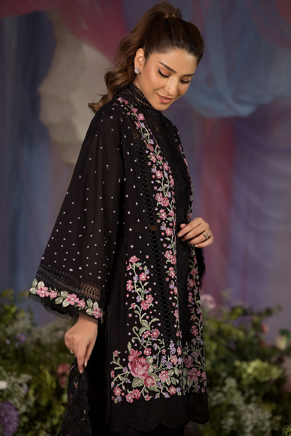Sobia Nazir | Luxury Lawn 25 | 4B by Sobia Nazir - Designer Dress - Type: Ladies Clothes - Available at Libayah - 100% Original